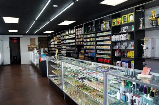 vape shops cambridge Blue Moon Smoke Shop