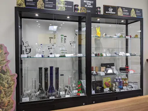 Cabbage Brothers Cannabis Store | CBD Shop in Dundas, Ontario