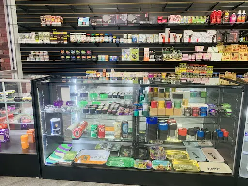 Centerpiece Smoke & Vape Shop || Disposable || Plano | CBD Shop in Plano,  Texas