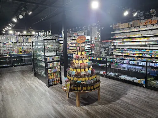 Cloud Chaserz Smoke Shop Sapulpa, Vape Shop, CBD Store, Kratom, & Hookah |  CBD Shop in Sapulpa, Oklahoma