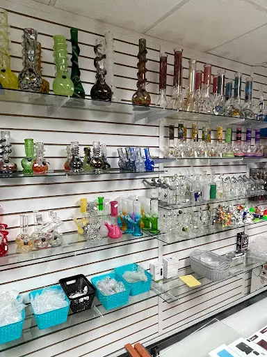elfbar nachfüll pod läuft aus Vape Sign Super Chill Monday Smoke And Vape Shop | Kansas City main image 0