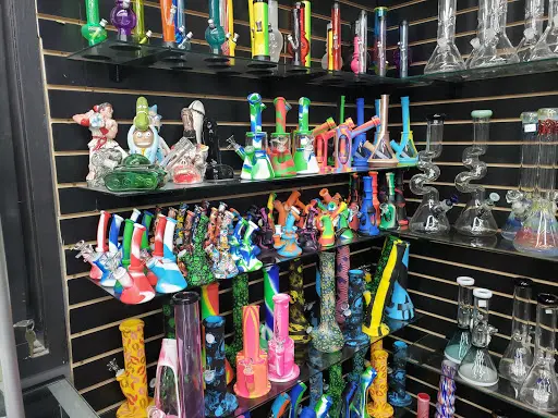 Golden Crown Smoke and Vape Shop