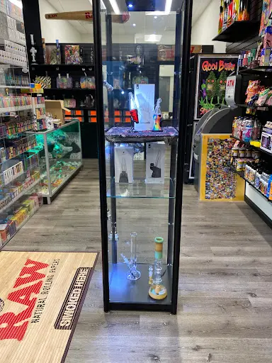 shisha vape shop Lava Smoke Shop 7 ( CBD, GLASS, HOOKAH, SHISHA, ECIG)