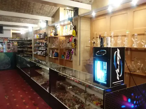 Mile Zero 2 smoke shop | CBD Shop in New Haven, Connecticut