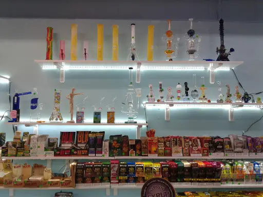 Primo's Smoke Shop