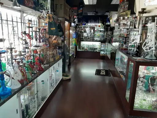 Stirling Glass gifts and more -Smoke Shop-Kratom-Vape shop-Head shop