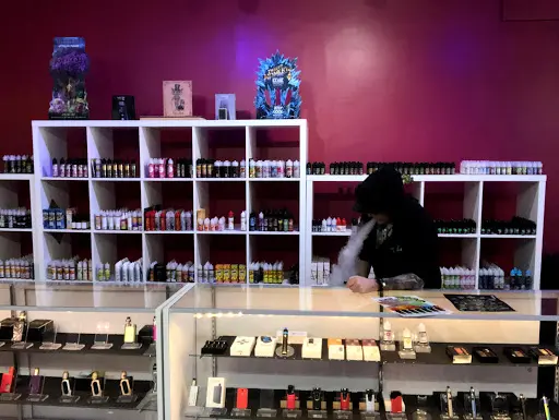vape store cambridge Underground Vapes Inc