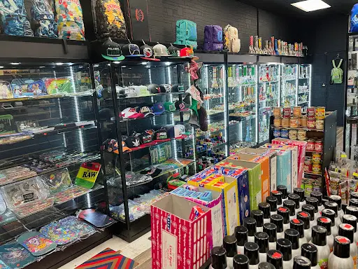 Up in smoke smoke shop CBD delta 8 dispensary cigars vapes glass pipe  Kratom hookah shop | CBD Shop in Chicago, Illinois