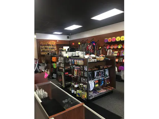 2 Steps Higher Head Shop | Headshop in Flint, Michigan 2 Steps Higher Head Shop | Headshop in Flint, Michigan