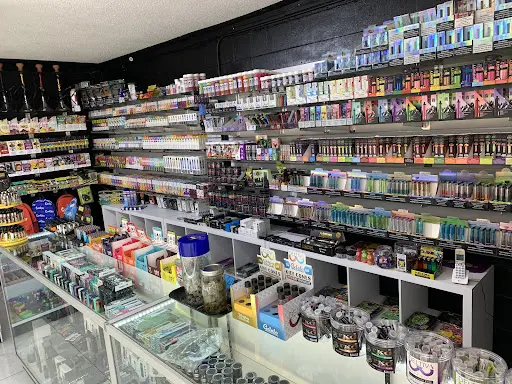 Black Moon Vape & Smoke Shop | Headshop in Orlando, Florida