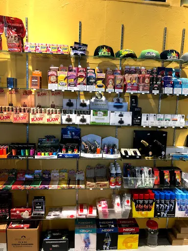 blaze smoke & vape shop Big Blaze Smoke Shop, 1014 G St, Marysville, CA 95901, US main image 1
