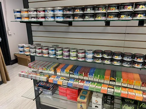 Bloom Smoke & Vape | Headshop in Atlanta, Georgia Bloom Smoke & Vape | Headshop in Atlanta, Georgia