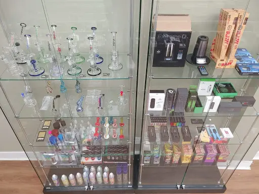Boss Vapes Hastings - Vape Store | Headshop in Vancouver, British Columbia