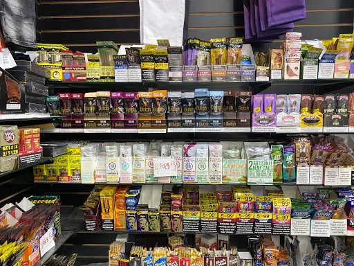 E14 SMOKE SHOP | Headshop in Oakland, California