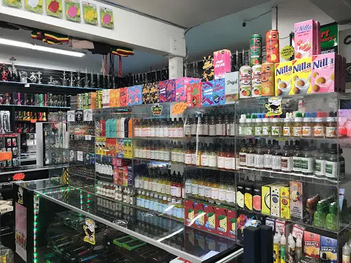 elfbar nachfüll pod läuft aus Amsterdam Smoke Shop in New Braunfels, TX – Reviews, Hours, and Contact  Details main image 0