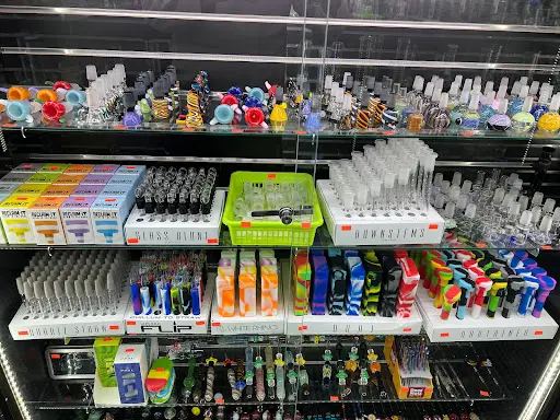 elfbar nachfüll pod läuft aus Best Vape Shops Louisville (KY) main image 1