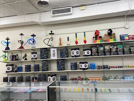 Kedzie smoke shop and tobacco | Headshop in Chicago, Illinois