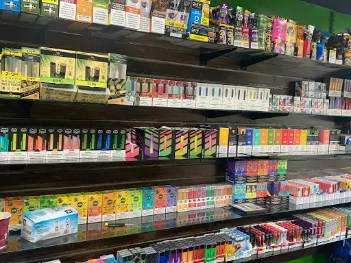 Land mark smoke shop and convenience | Headshop in Stamford, Connecticut