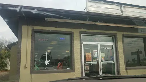 Mad Hatters Emporium | Headshop in St Robert, Missouri