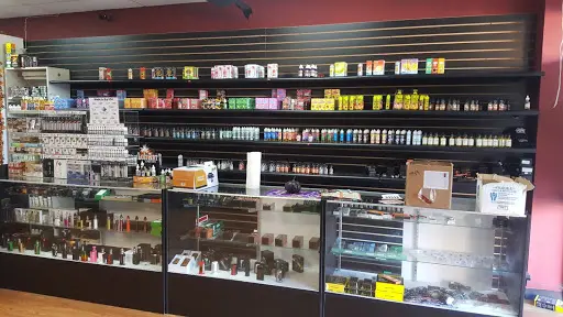 Oak ridge Tobacco & Vapes | Headshop in Greensboro, North Carolina