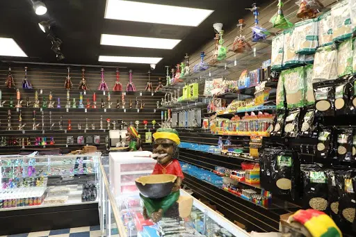 TOBACCO KING & VAPE KING OF GLASS, HOOKAH, CIGAR AND NOVELTY Arlington Blvd  | Headshop in Falls Church, Virginia