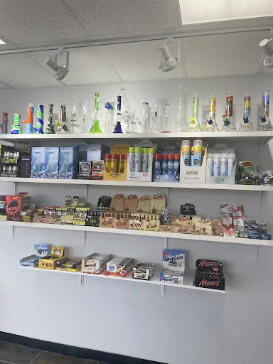 Vape world | Headshop in Detroit, Michigan