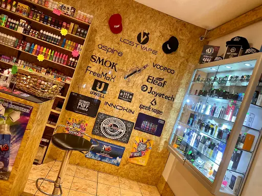 best zero nicotine disposable vape New high street police squad to tackle dodgy vape shops and candy stores in  £20 million crackdown main image 0