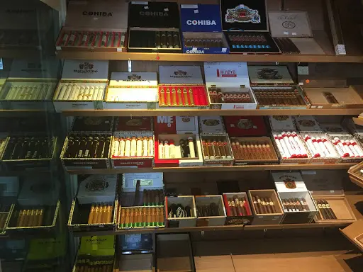 Lc smoke shop