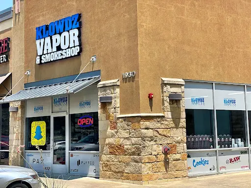 smoke and vape dz - hurst #puff bars #uno mas#delta8#kratom#unobar KLOWDZ Vapor & Smokeshop Choose Flavor:Lychee Peach Ice DRAG S3 Pro 60W Tobacco