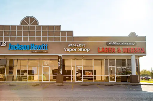 elfbar nachfüll pod läuft aus Best Vape Shop - Max and Zach's Vapor Shops main image 1