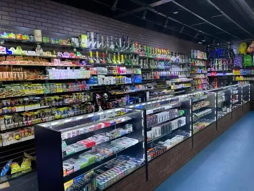 Green Haze Smoke and Quick Shop