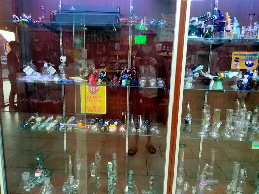 vape store melbourne Puffs Vape & Smoke Shop