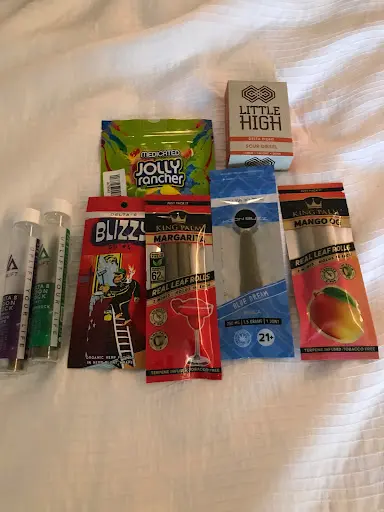 sky smoke and vape Juul Charger Wawa JUUL Power Bank Charger by Greensun PodBay 1500mAh main image 1