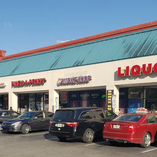 elfbar nachfüll pod läuft aus Cloud 9 Smoke, Vape, & Hookah Co. Smoke Shop in Lilburn, GA main image 1