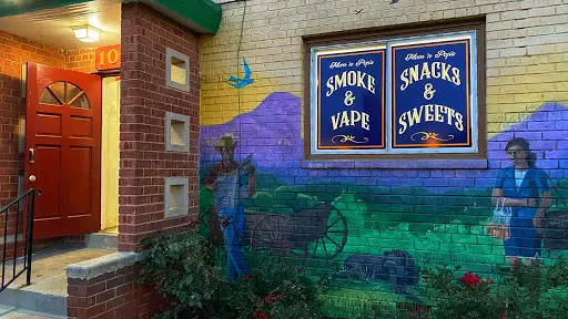 pop smoke and vape Mom & Pop Smoke Shop (@MomNPopSmokeShop) • Facebook