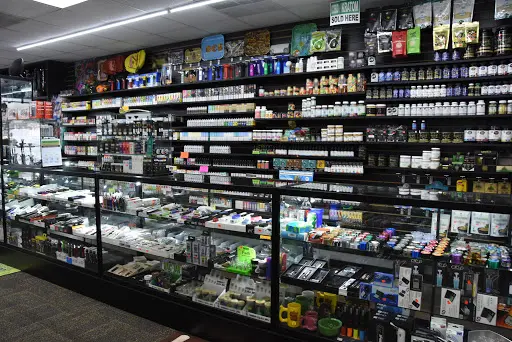 what is the age to buy tobacco in arizona Lawmakers moving to hike smoking age to 21