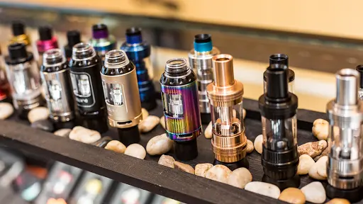 Vape N Juice / CBD HQ | Vape Shop in Elgin, Illinois