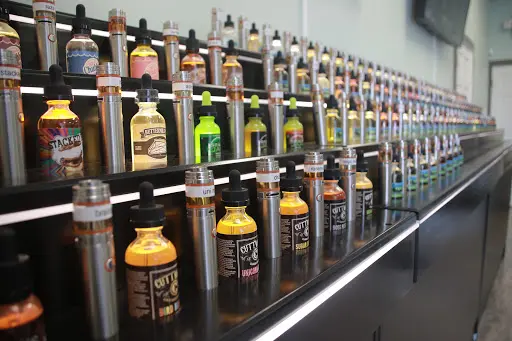 VAPE N JUICE / CBD HQ