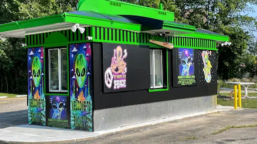 SMOKEY'S VAPE N SMOKE SHOP DRIVE THRU Delta 8-10-thco-hhc-CBD  dispensary-disposable vapes-hookah-kratom-glass-cigarettes | Vape Shop in  Waukegan, Illinois
