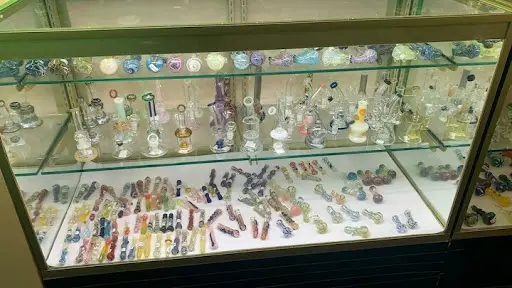 elfbar nachfüll pod läuft aus CITY OF VAPORS VAPE SHOP & SMOKE SHOP SRQ Sarasota & Bradenton, 8321  Lockwood Ridge Rd, Sarasota, FL 34243, US main image 1