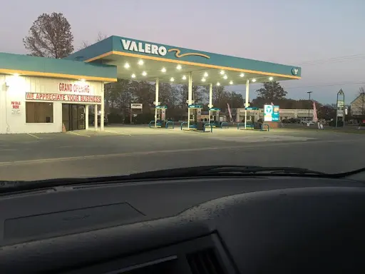 Valero Company DISCOUNT SMOKE-VAPE-CBD STORE ( VALERO ) | Vape Shop In Irving, Texas Australia Gas Station Valero Company DISCOUNT SMOKE-VAPE-CBD STORE ( VALERO ) | Vape Shop In Irving, Texas Australia Gas Station