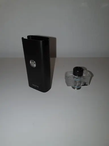 elfbar elfa master akku Konsum von Vapes mit berauschenden Vape-Liquids („Baller-Liquid“, „Görke“)  – Situation in Remscheid main image 1