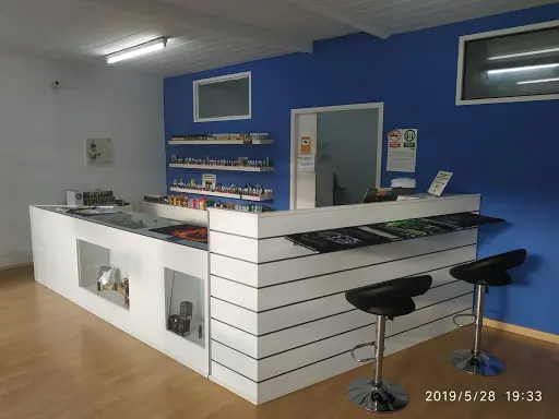 elfbar elfa master akku Flavor Bar Barcelona Logo - Picture of Flavor Bar Vape & CBD, Barcelona main image 0