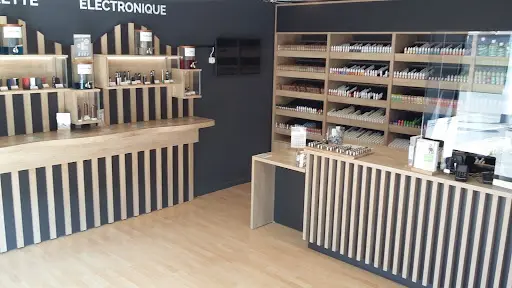 vape store montpellier Magasin de cigarette électronique à Castelnau-le-Lez YouVape main image 1