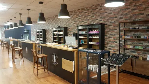 Le QG Vape Bar Lounge | Vape Shop in Chlons-en-Champagne, Grand Est
