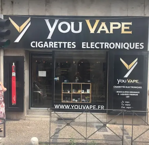 elfbar nachfüll pod läuft aus Un bar à vape à Montpellier main image 0